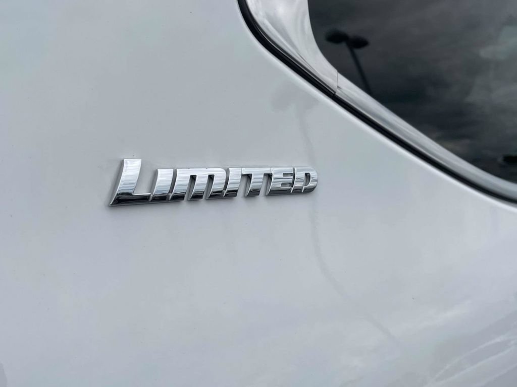 New 2026 Toyota Tundra Limited AWD/4WD image 12