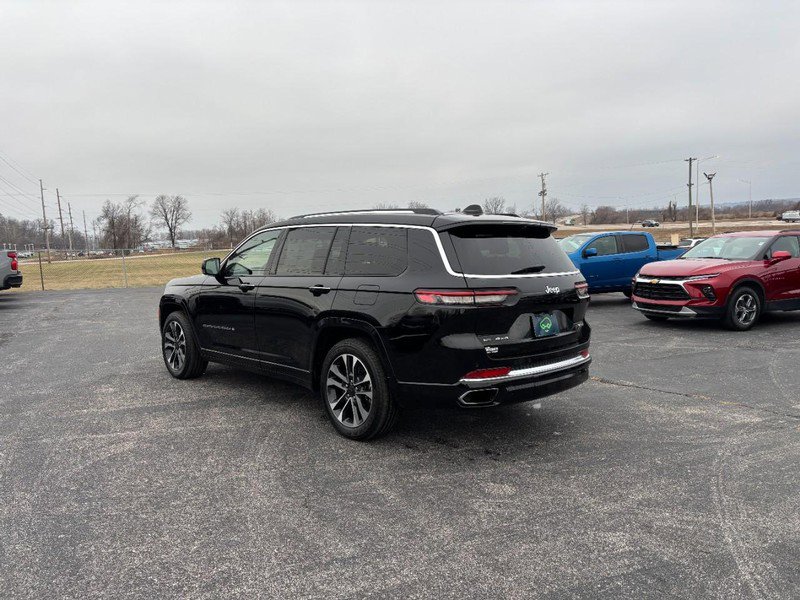 Used 2022 Jeep Grand Cherokee L Overland w/ Luxury Tech Group IV image 3