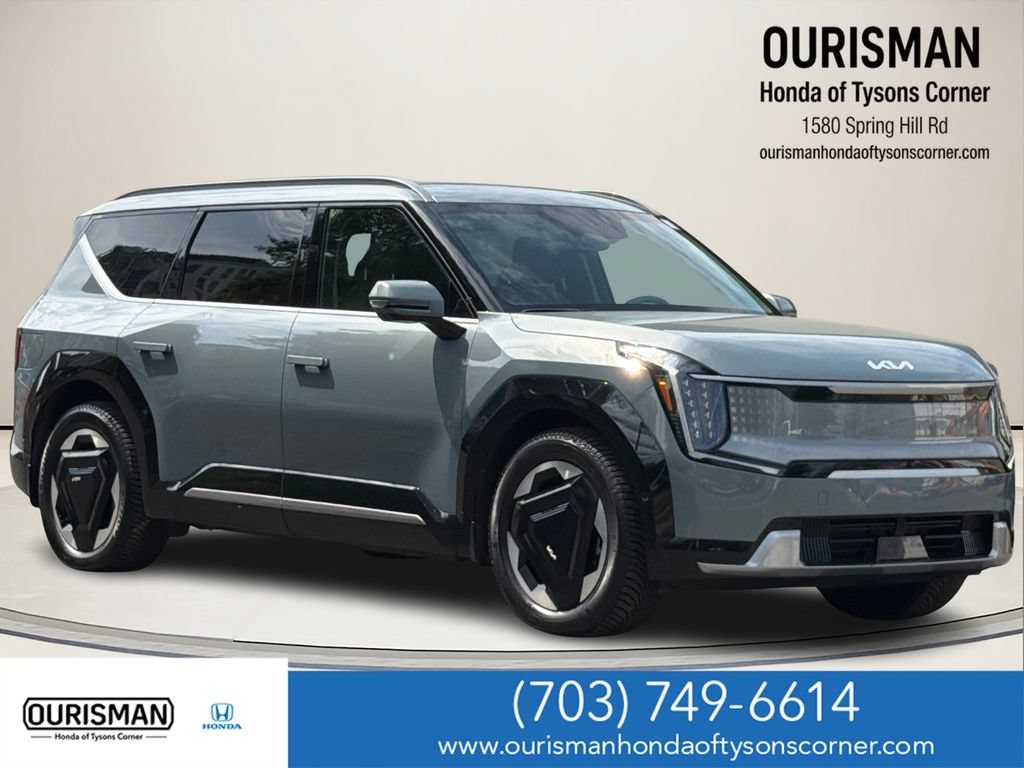 Used 2024 Kia EV9 Land AWD/4WD image 1