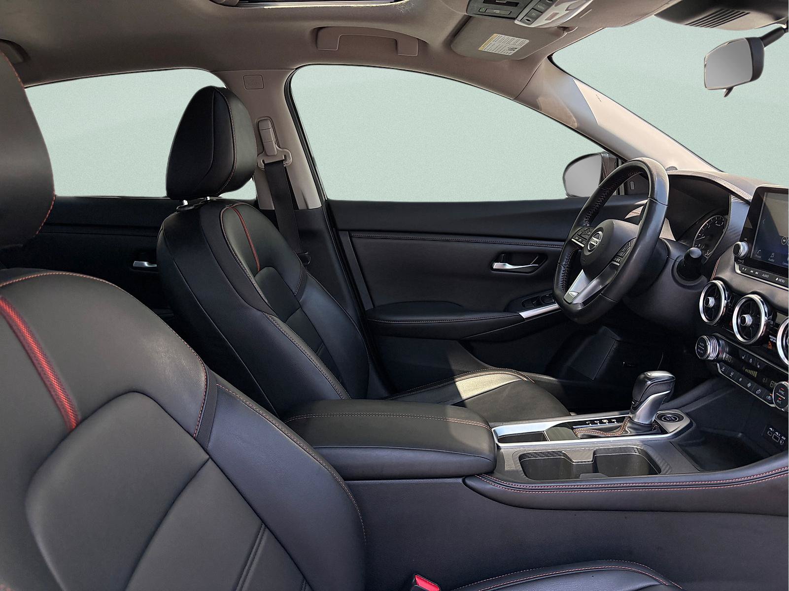 Used 2022 Nissan Sentra SR w/ SR Premium Package FWD image 35
