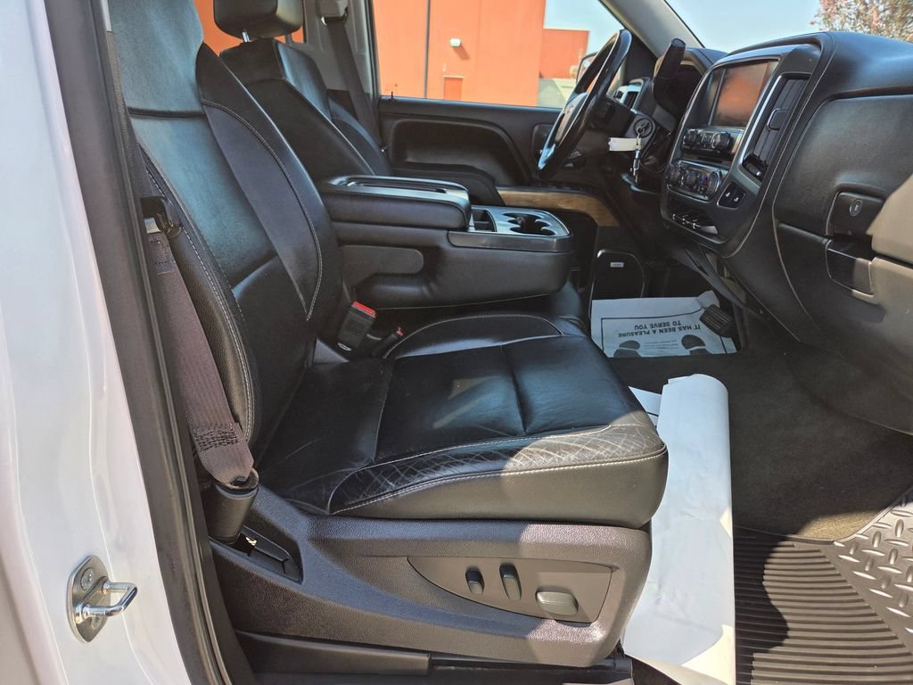 Used 2017 Chevrolet Silverado 1500 LTZ w/ Sport Package AWD/4WD image 37