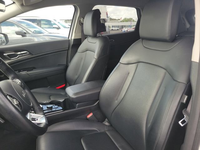 Used 2023 Kia Sportage EX image 19