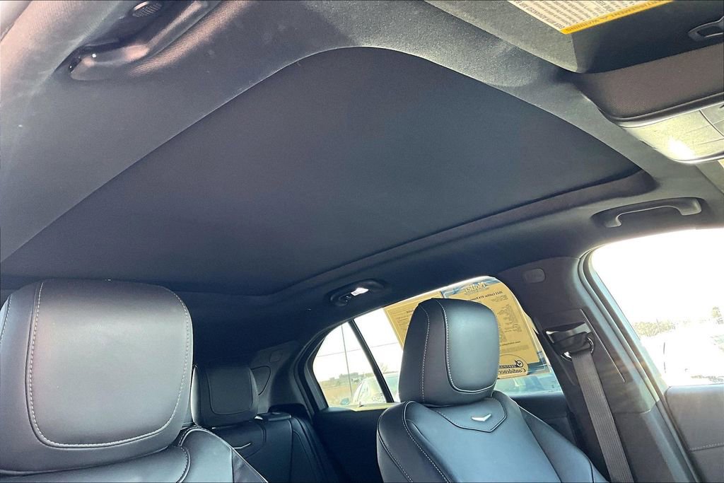 Used 2022 Cadillac XT4 Premium Luxury w/ Enhanced Visibility Package image 22