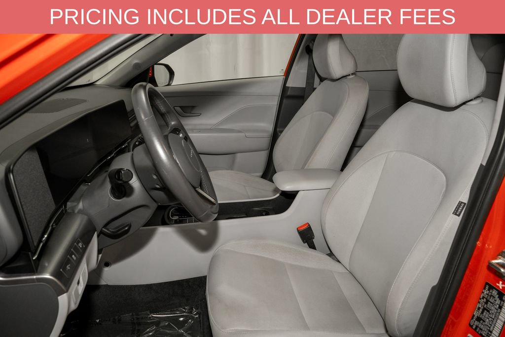 Used 2025 Hyundai Kona SEL FWD image 10