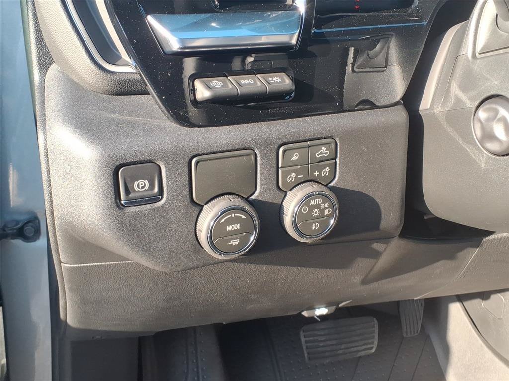 New 2026 Chevrolet Silverado 1500 High Country RWD image 15
