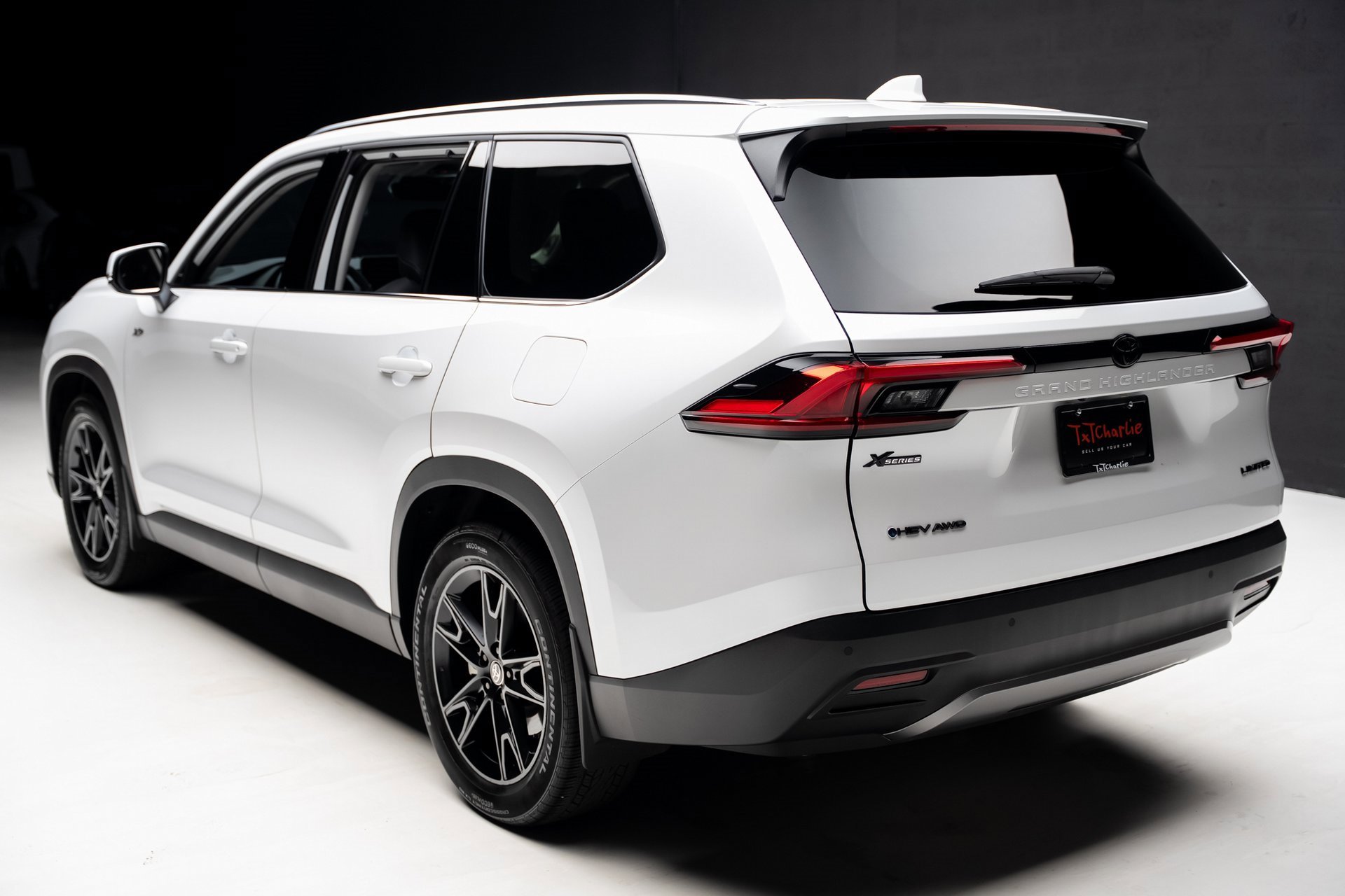 Used 2024 Toyota Grand Highlander XLE image 23