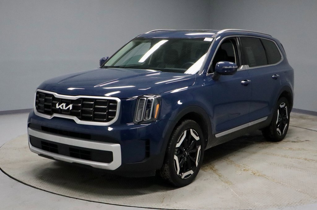 Used 2025 Kia Telluride S image 8