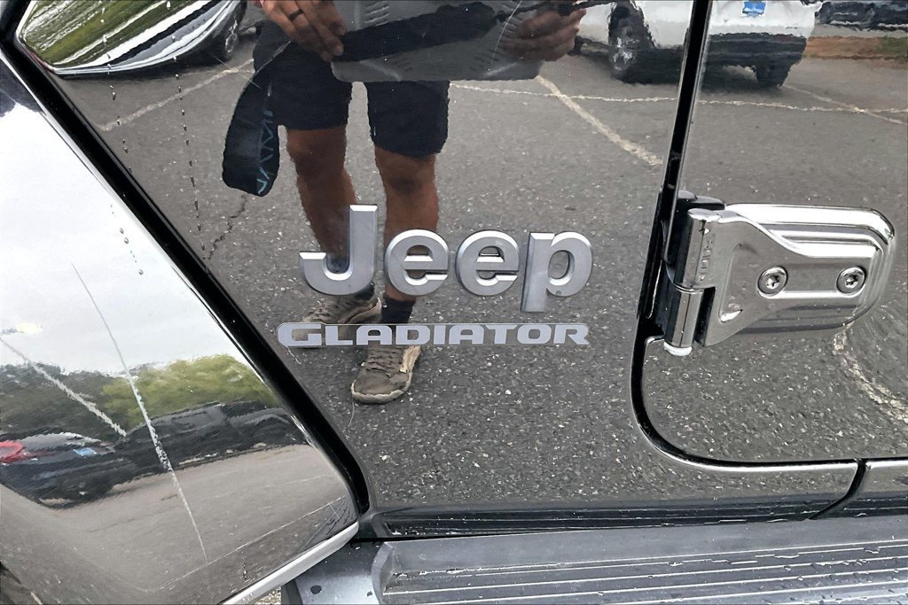 Used 2022 Jeep Gladiator Sport AWD/4WD image 22