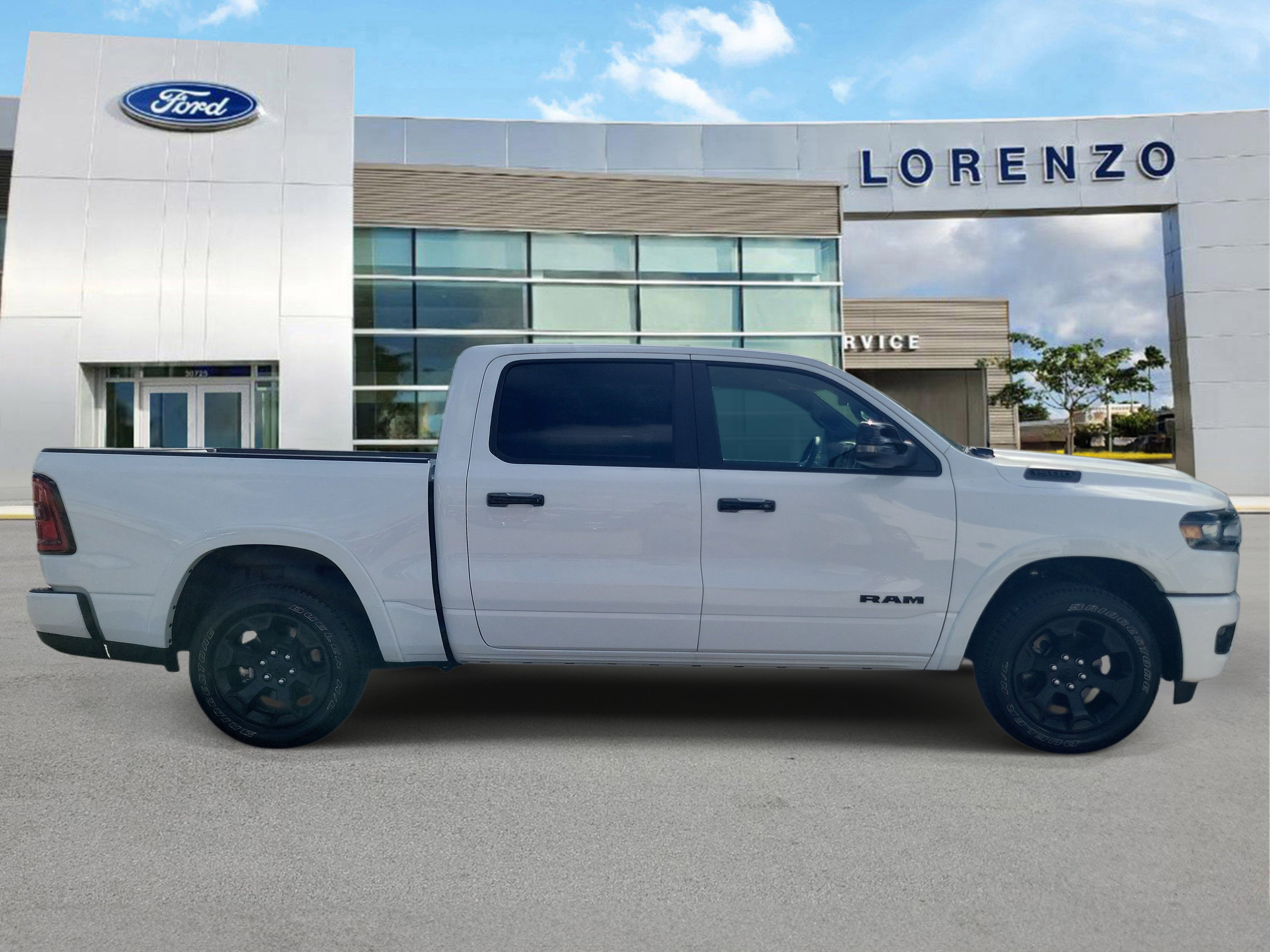 Used 2026 RAM 1500 Big Horn AWD/4WD image 4