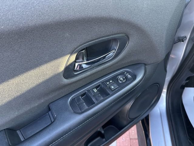 Used 2019 Honda HR-V Sport image 13
