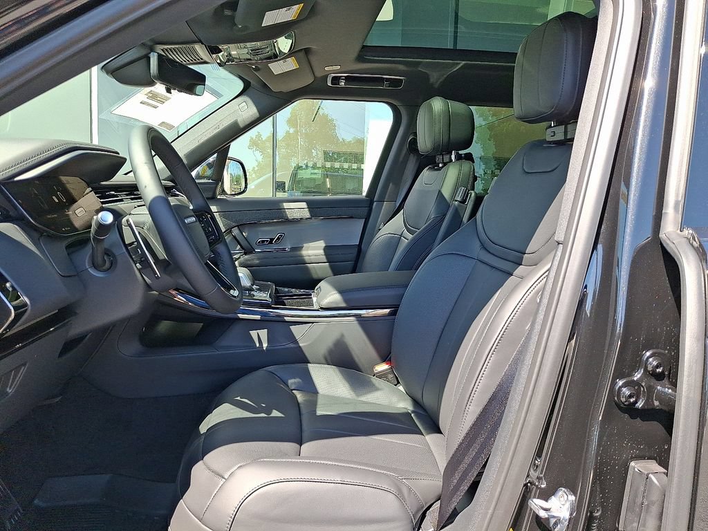 New 2026 Land Rover Range Rover Sport Dynamic SE AWD/4WD image 9