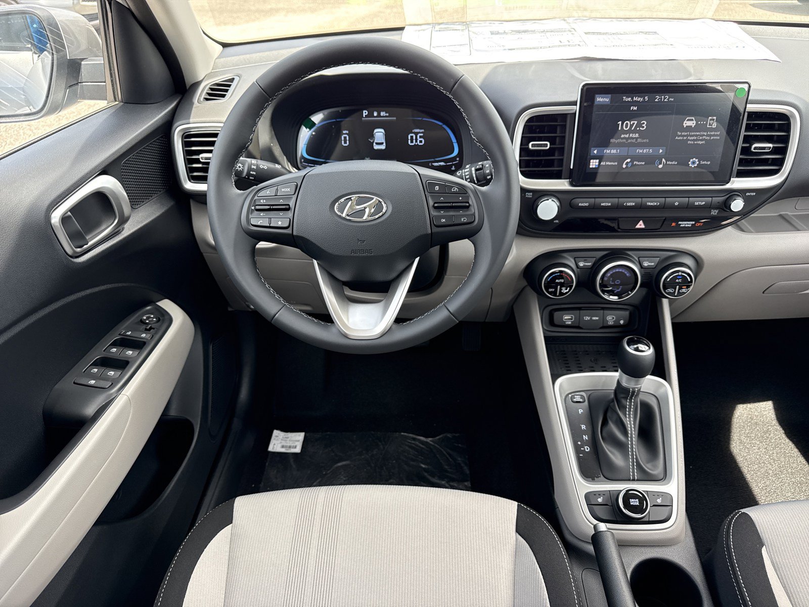 New 2026 Hyundai Venue SEL FWD image 14