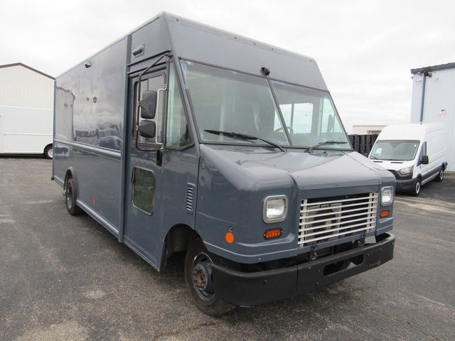 Used 2019 Ford E-450 and Econoline 450 Super Duty RWD image 3