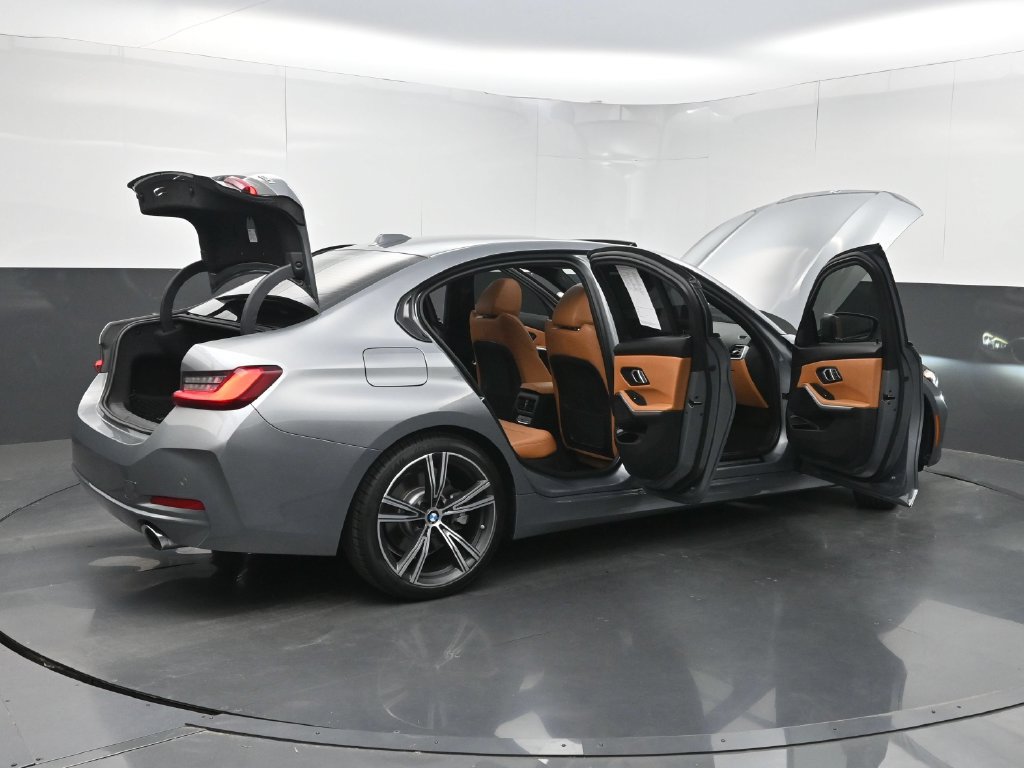 Used 2023 BMW 330i Sedan w/ Driving Assistance Package RWD image 39