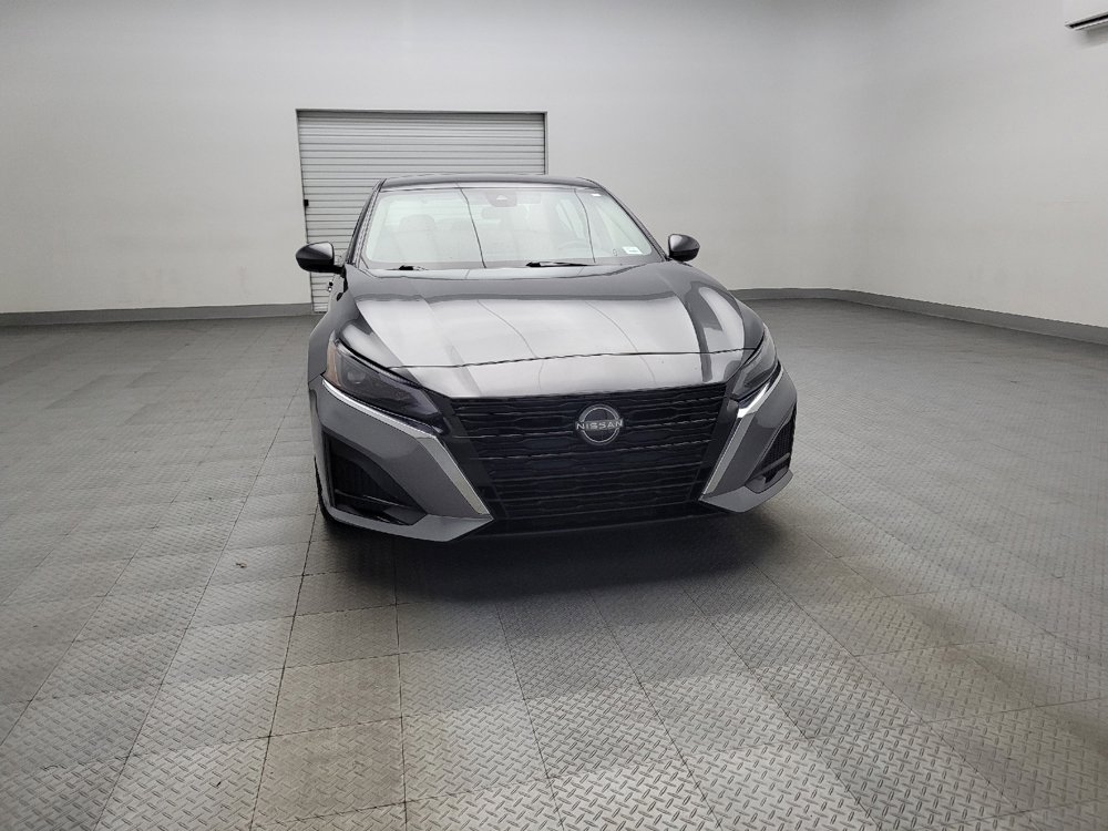 Used 2023 Nissan Altima 2.5 SV image 14