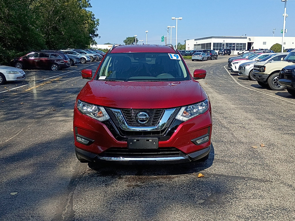 Used 2019 Nissan Rogue SV w/ Premium Package AWD/4WD image 8