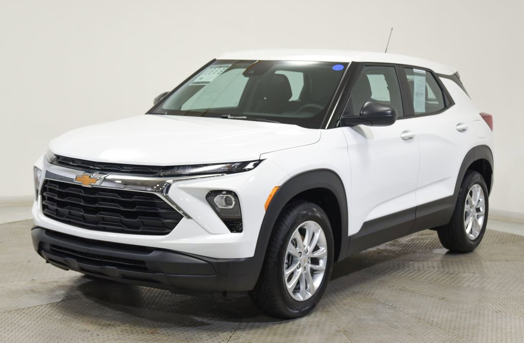 Used 2025 Chevrolet TrailBlazer LS image 6
