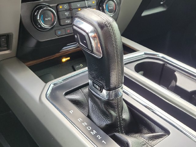 Used 2015 Ford F150 Lariat RWD image 27