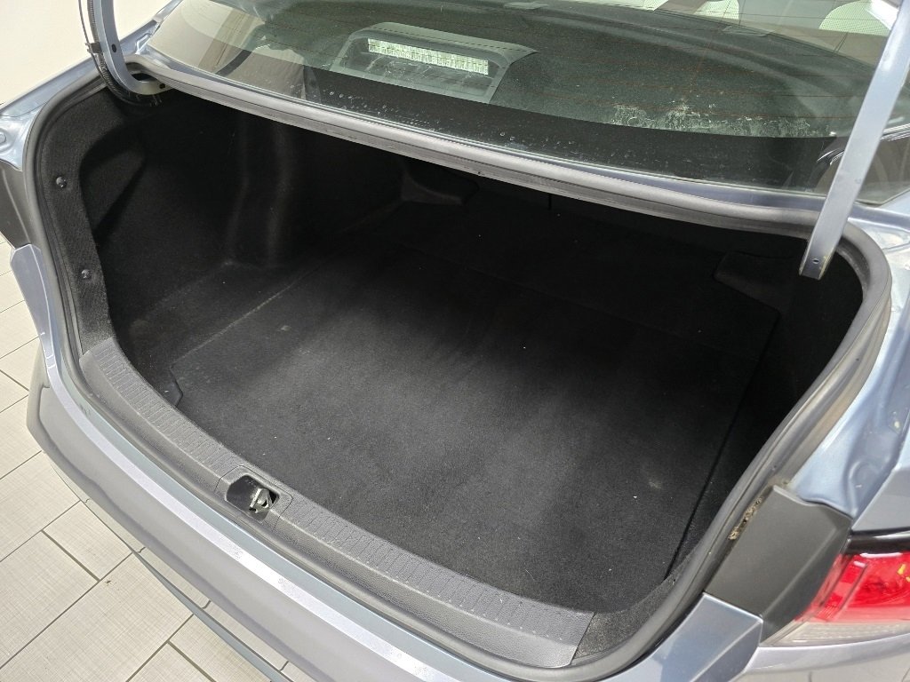 Used 2020 Toyota Corolla LE FWD image 17