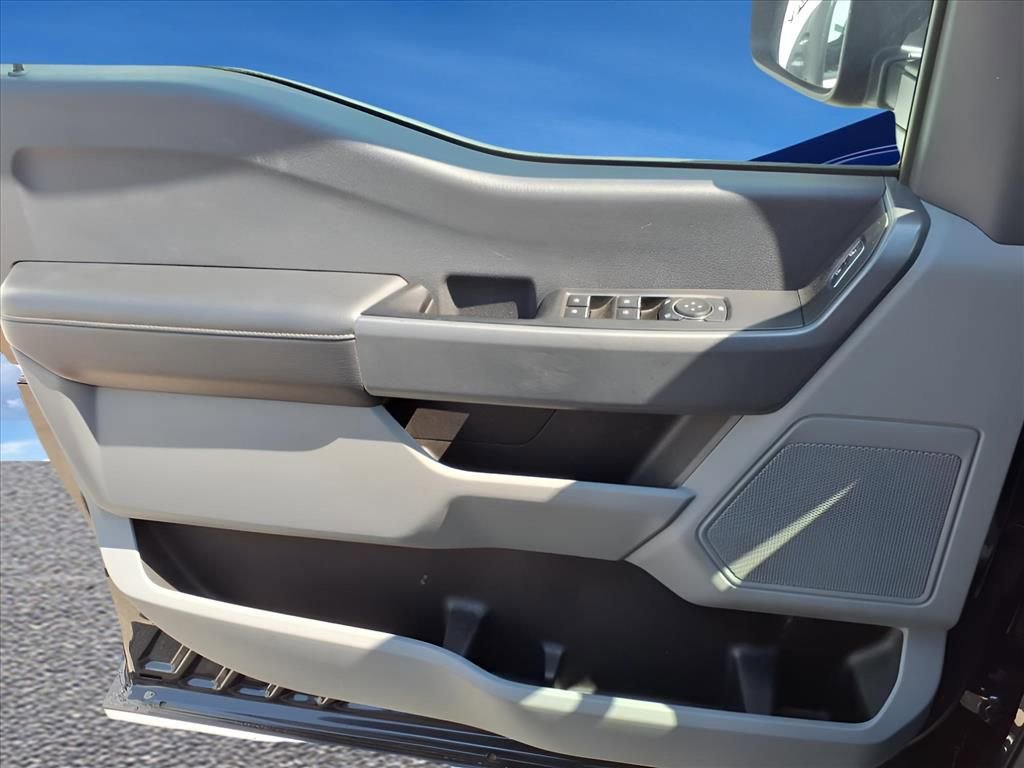 Used 2023 Ford F450 XLT AWD/4WD image 18