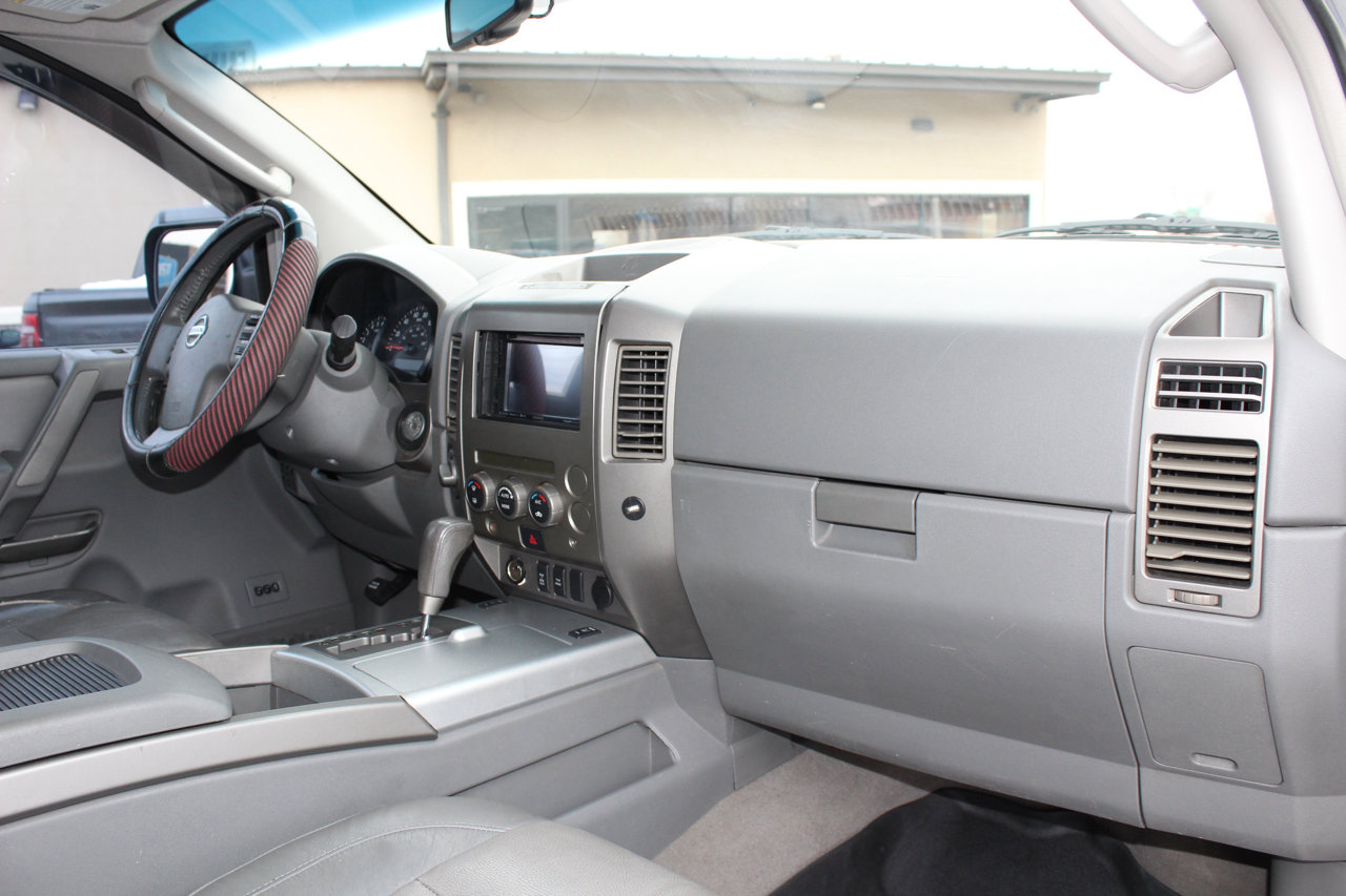 Used 2006 Nissan Titan LE w/ (R02) LE Off-Road Pkg image 68