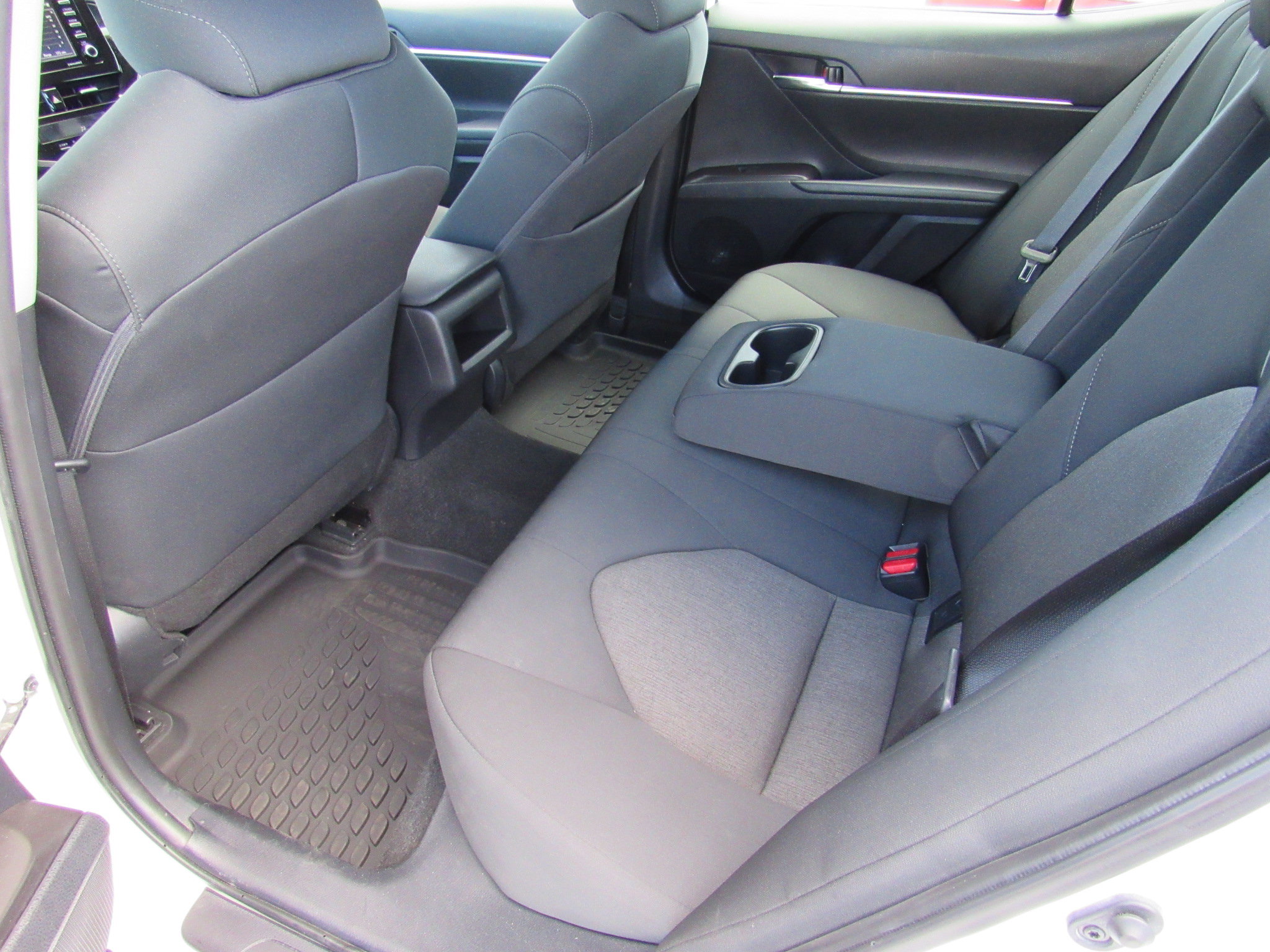 Used 2024 Toyota Camry LE image 34