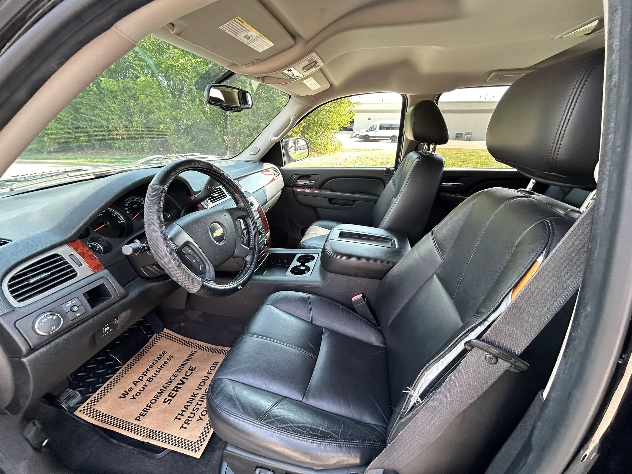 Used 2010 Chevrolet Silverado 1500 LTZ w/ Convenience Package RWD image 11