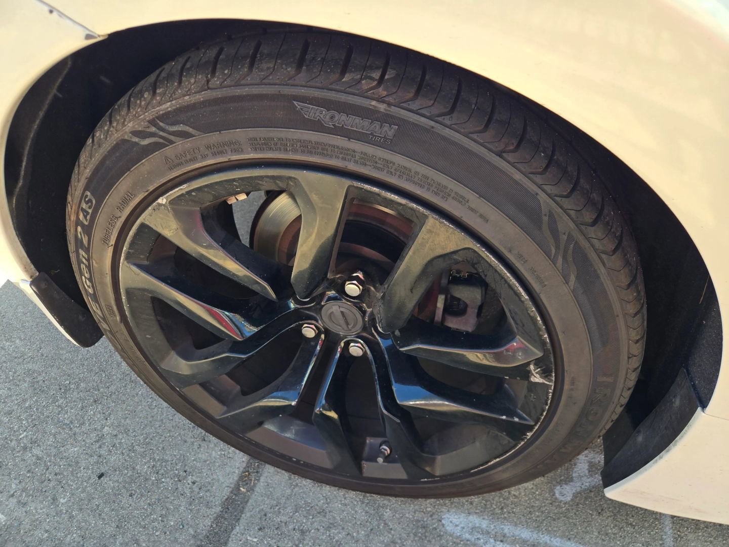 Used 2016 Nissan 370Z Coupe image 28