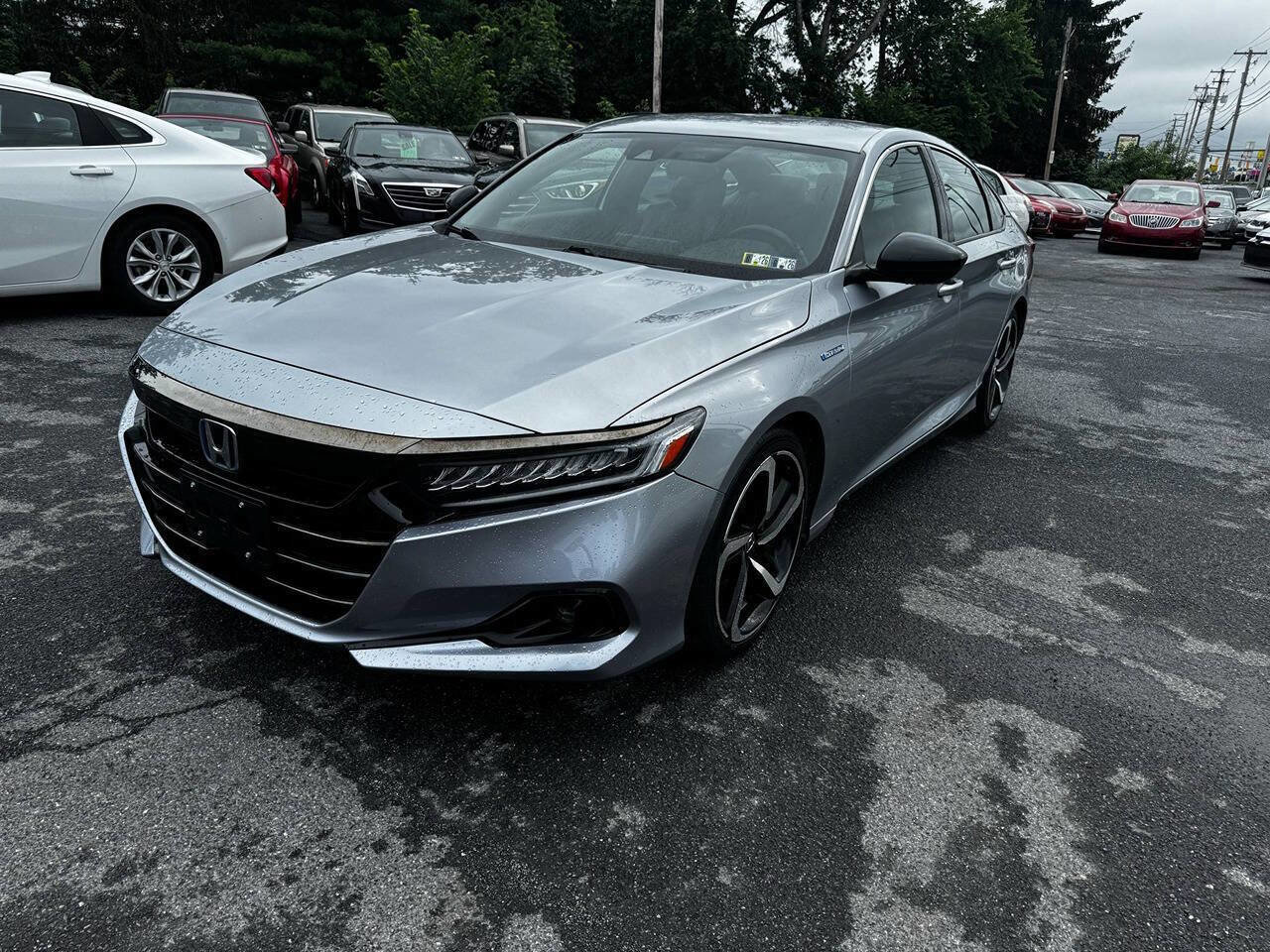 Used 2022 Honda Accord Sport image 2