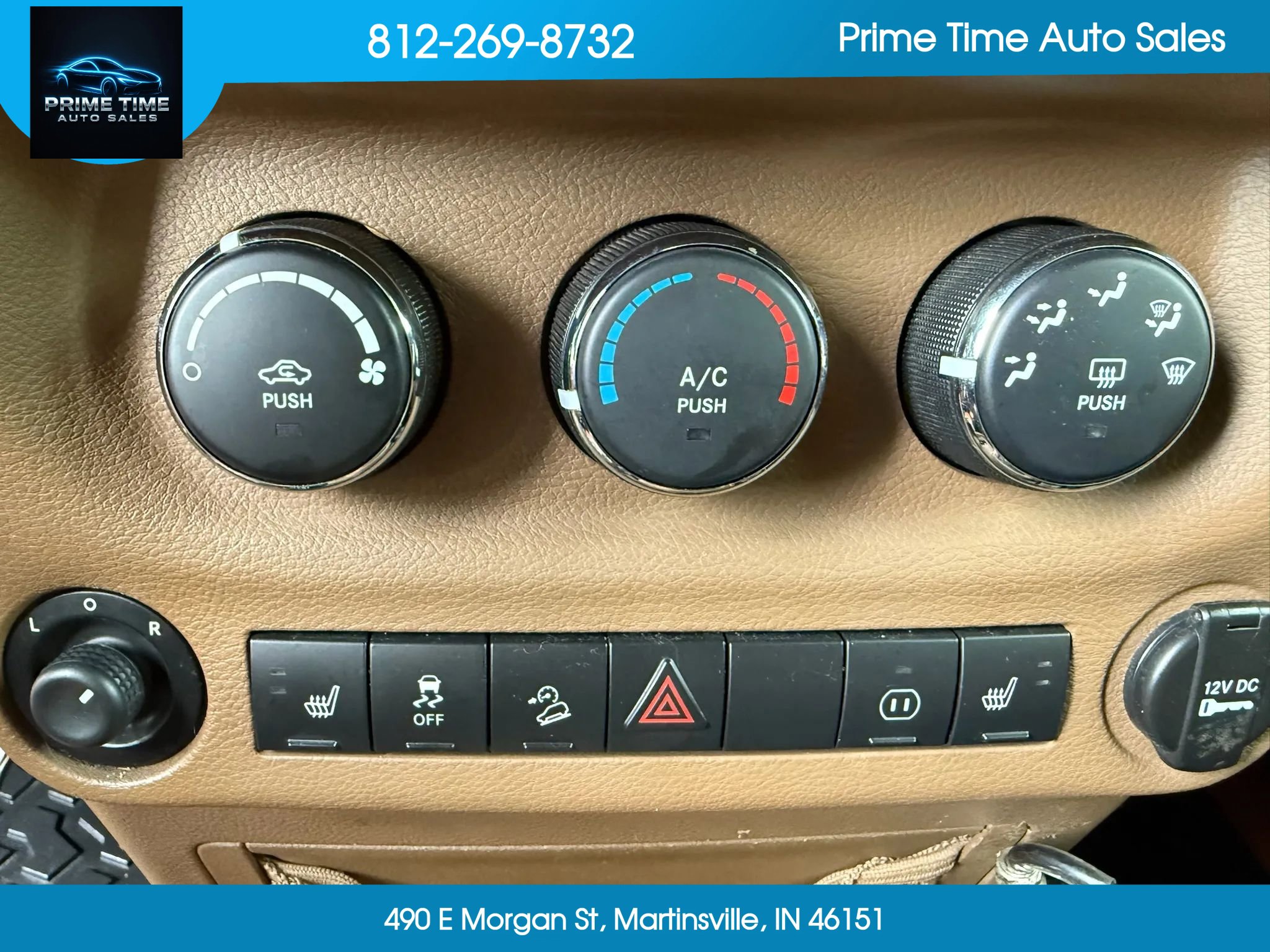 Used 2011 Jeep Wrangler Rubicon w/ PWR Convenience Group AWD/4WD image 7