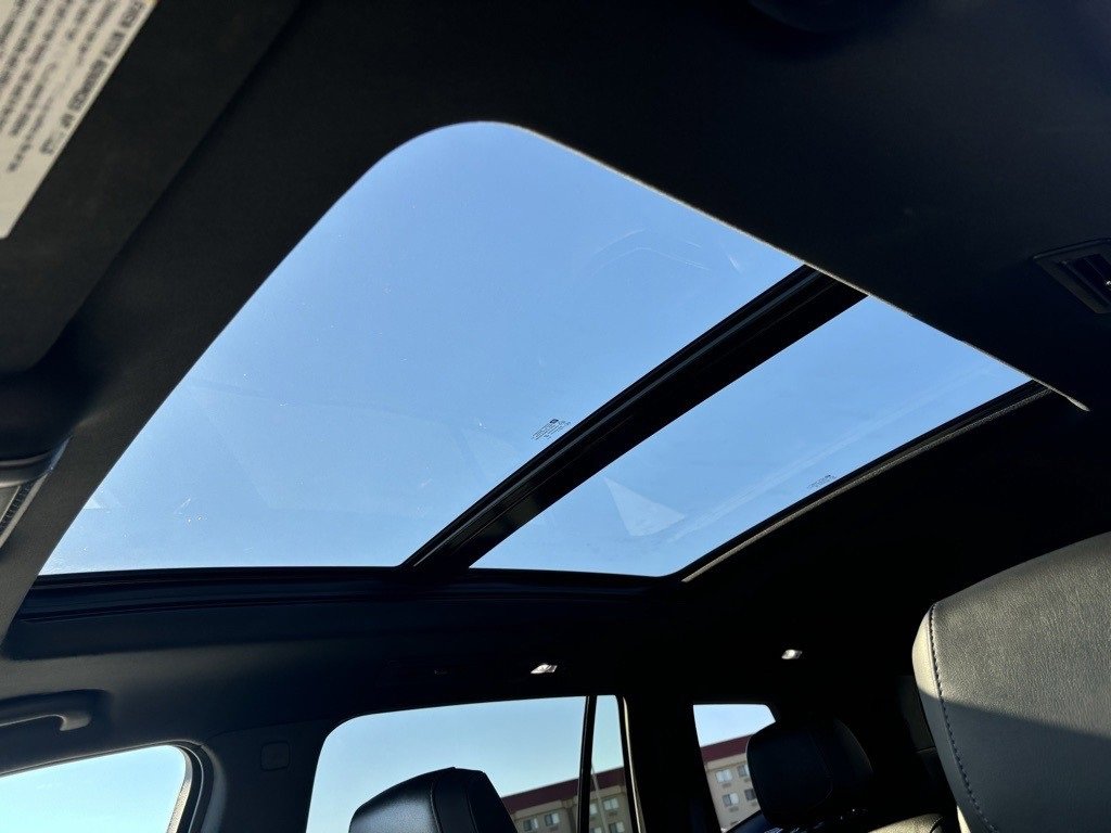 Used 2024 Cadillac XT6 Premium Luxury image 17