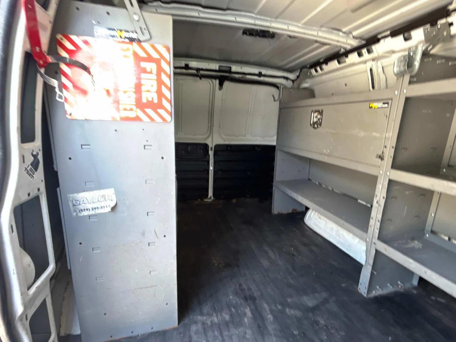 Used 2015 Chevrolet Express 2500 RWD image 17