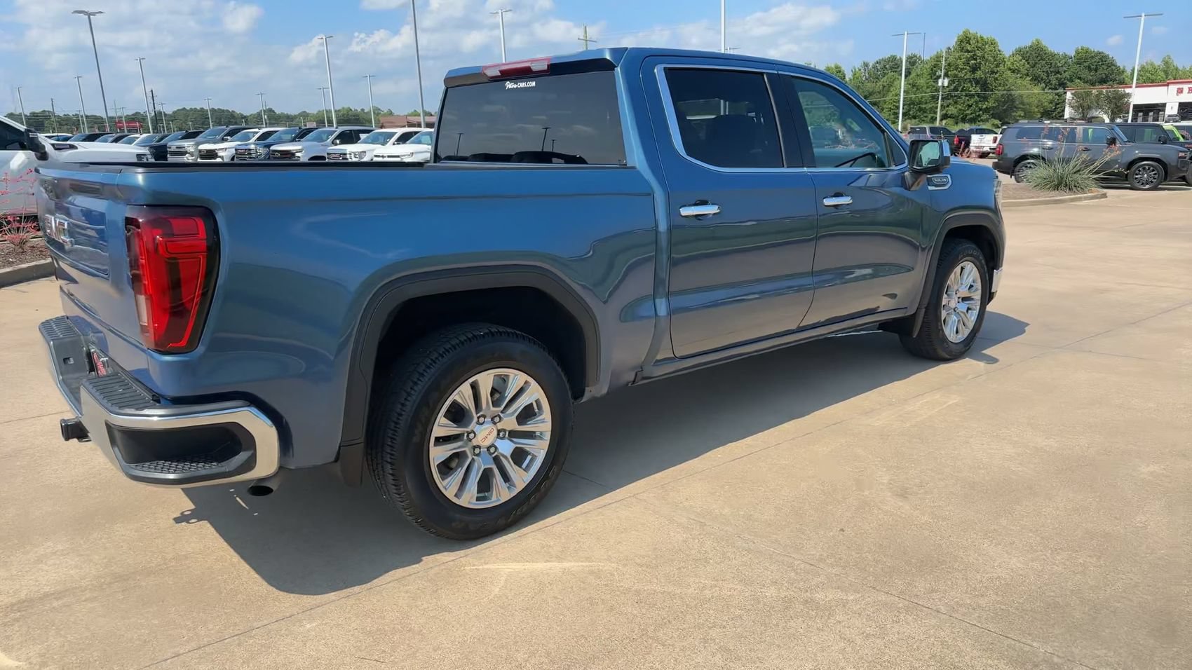 Used 2024 GMC Sierra 1500 SLT AWD/4WD image 8