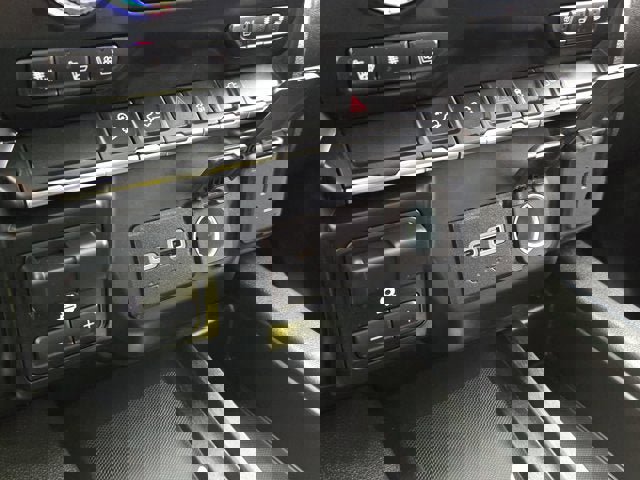 Used 2022 GMC Sierra 1500 AT4 image 26