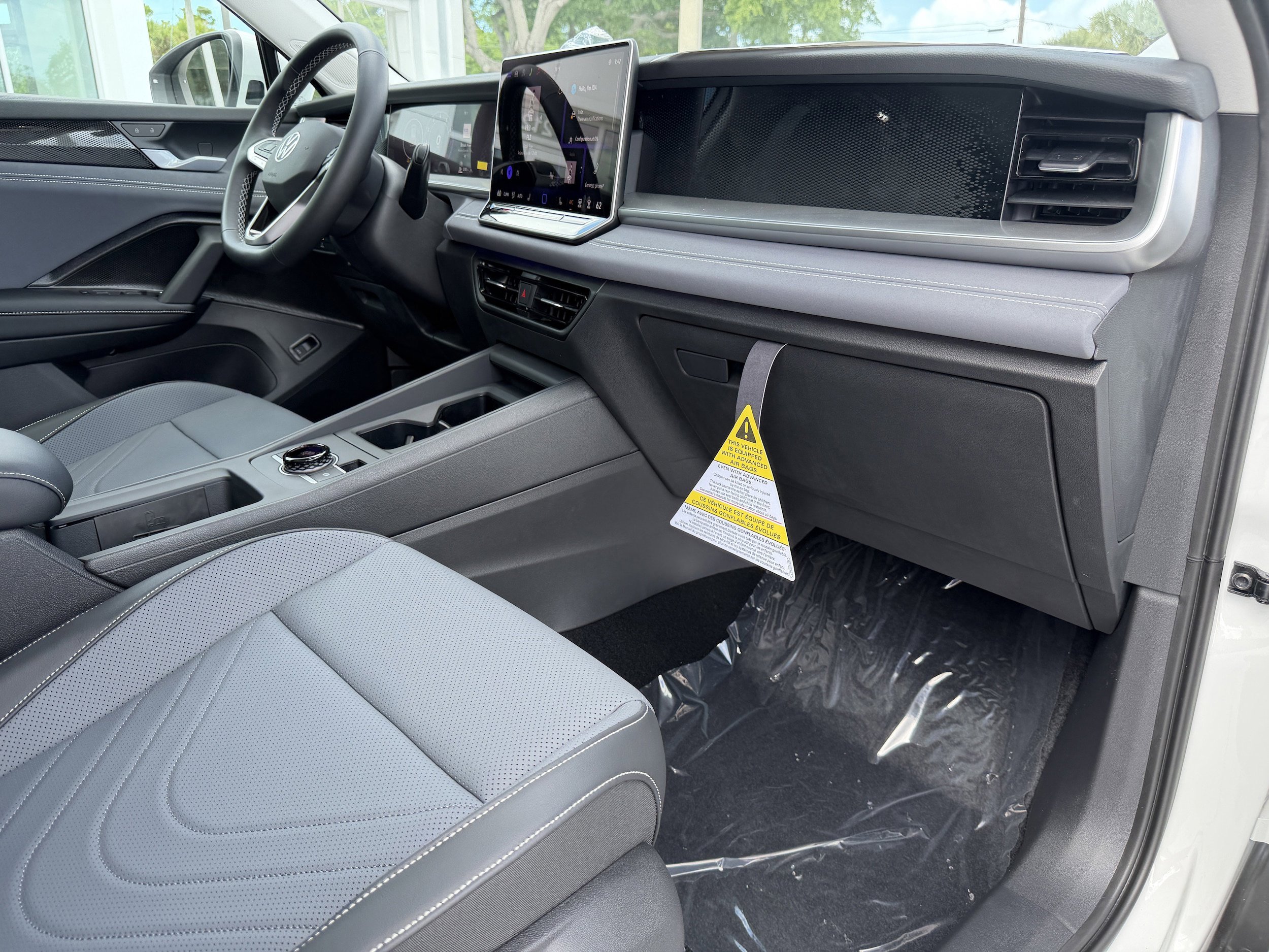 New 2026 Volkswagen Tiguan SE AWD/4WD image 11