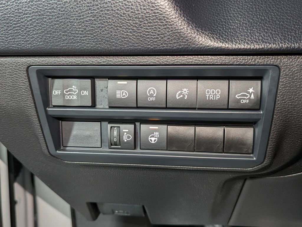 Used 2025 Toyota Tundra SR5 image 22