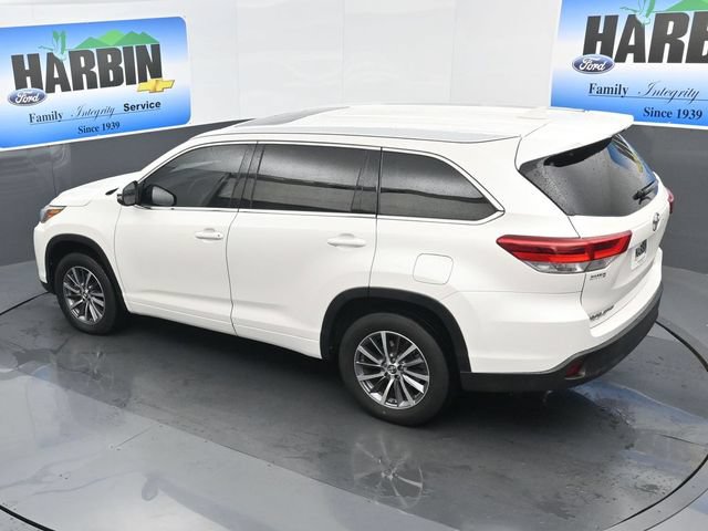 Used 2018 Toyota Highlander XLE FWD image 25