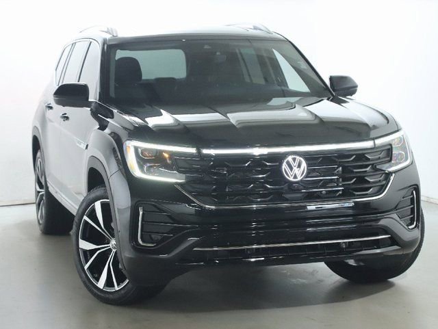 Used 2024 Volkswagen Atlas SEL Premium R-Line AWD/4WD image 2