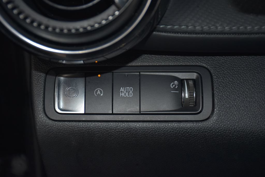 Used 2025 Chevrolet Equinox LT FWD image 9