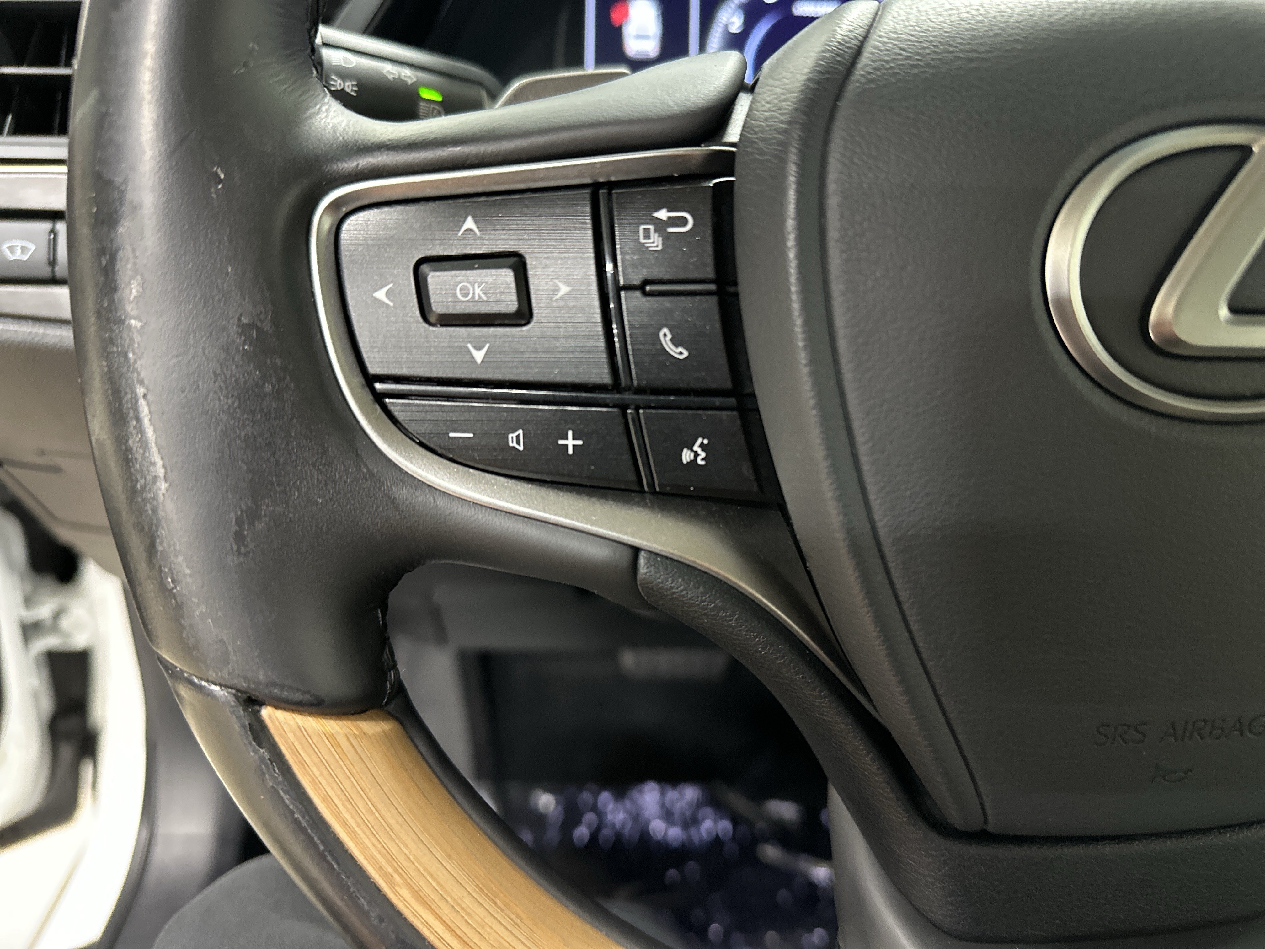 Certified 2024 Lexus ES 350 Ultra Luxury FWD image 19