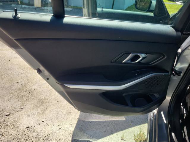 Used 2024 BMW 330i Sedan RWD image 16