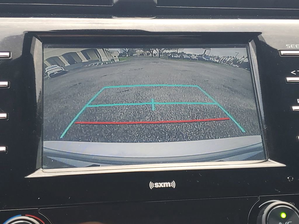 Used 2020 Toyota Camry SE image 17