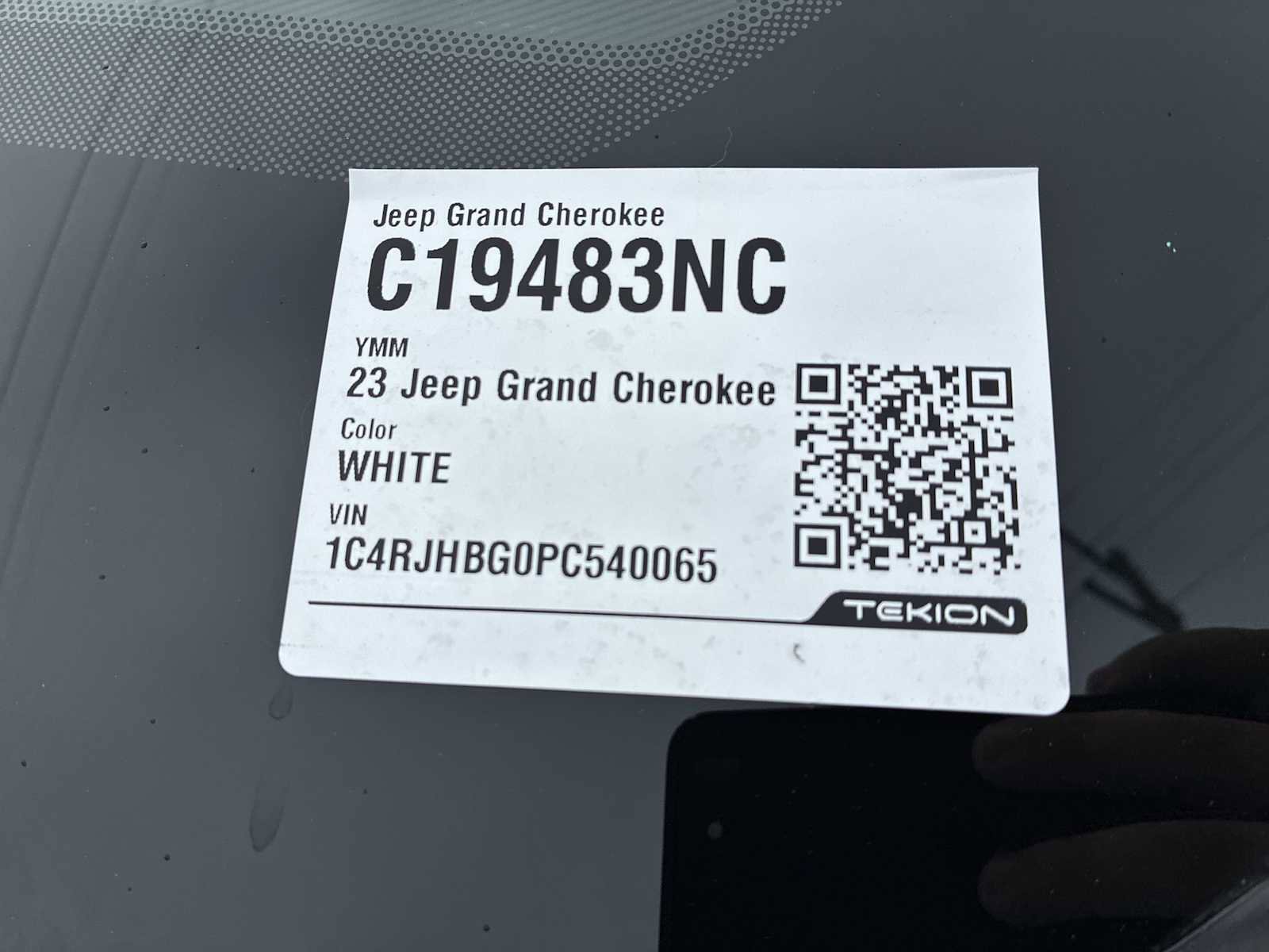 Used 2023 Jeep Grand Cherokee Limited image 34