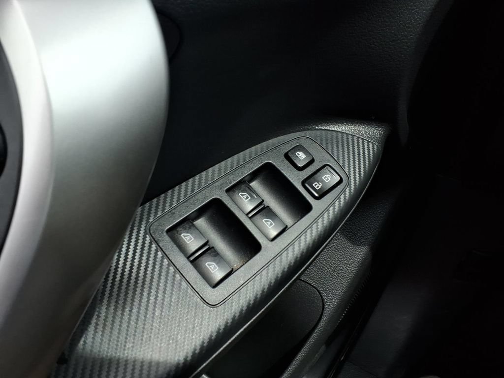 Used 2024 Mitsubishi Eclipse Cross SE AWD/4WD image 24