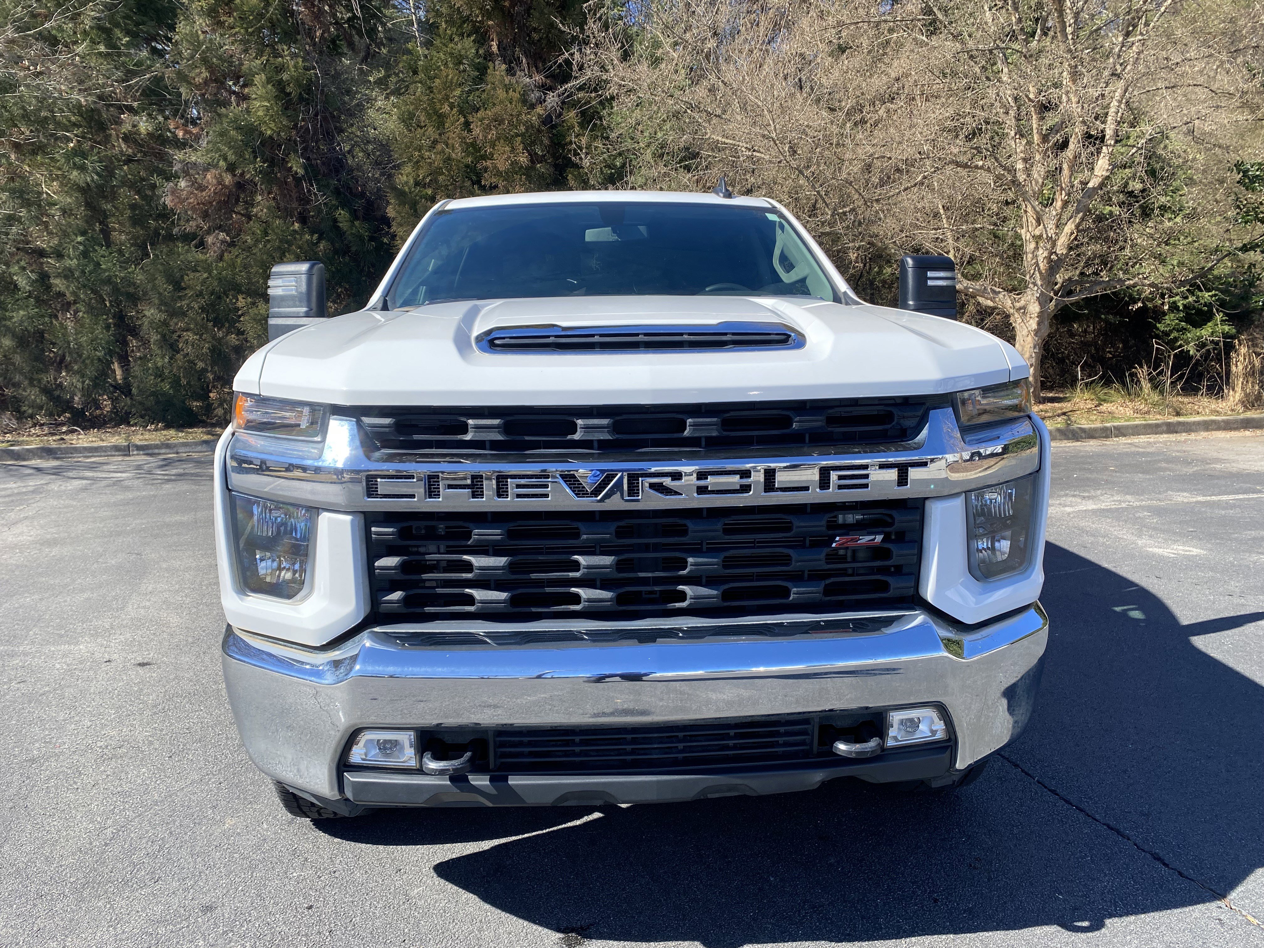 Used 2022 Chevrolet Silverado 2500 LT w/ Convenience Package image 3