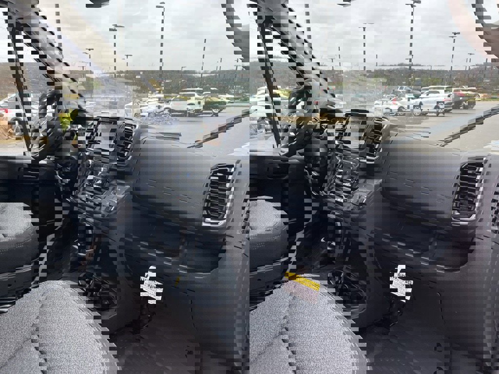 New 2026 RAM ProMaster 2500 w/ Quick Order Package 22G SLT image 24