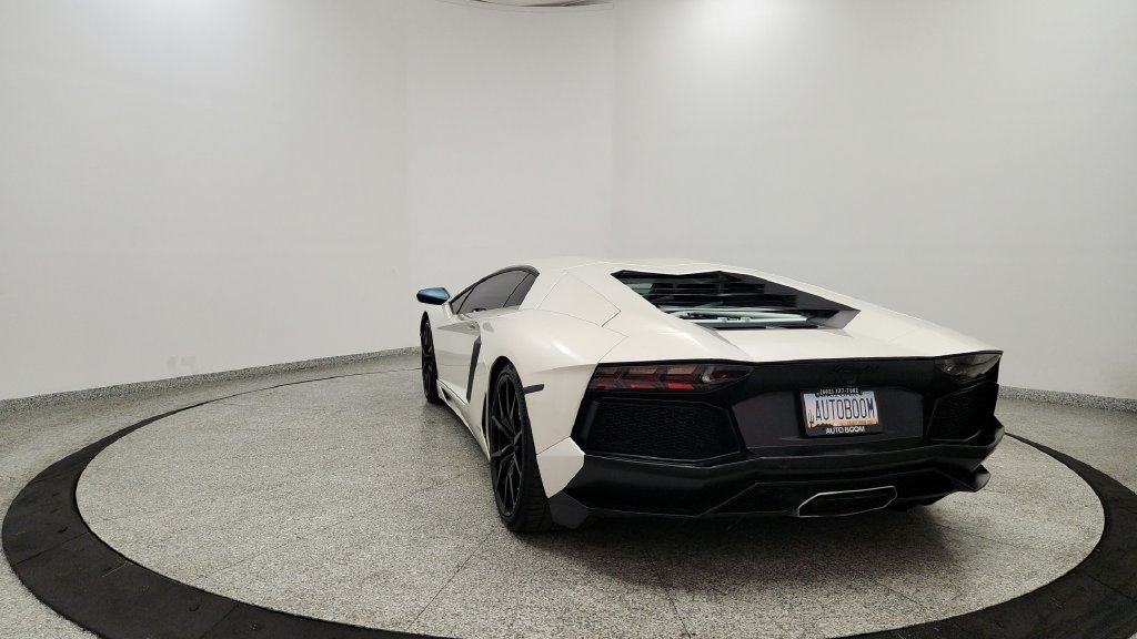 Used 2013 Lamborghini Aventador LP 700-4 AWD/4WD image 4