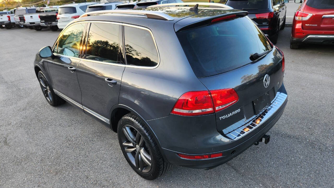 Used 2012 Volkswagen Touareg Executive image 11