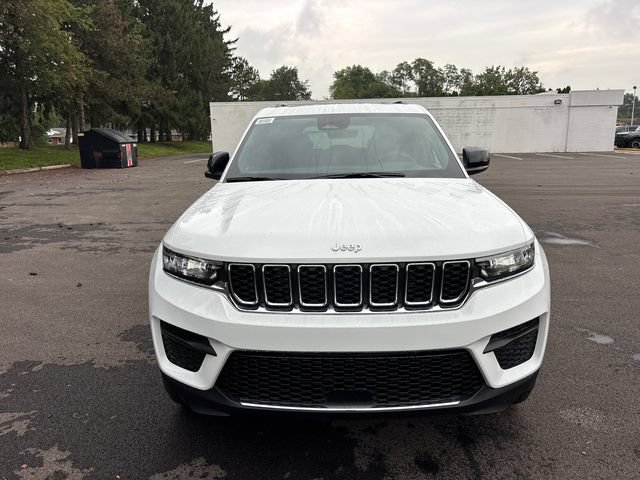 New 2027 Jeep Grand Cherokee Laredo X AWD/4WD image 9