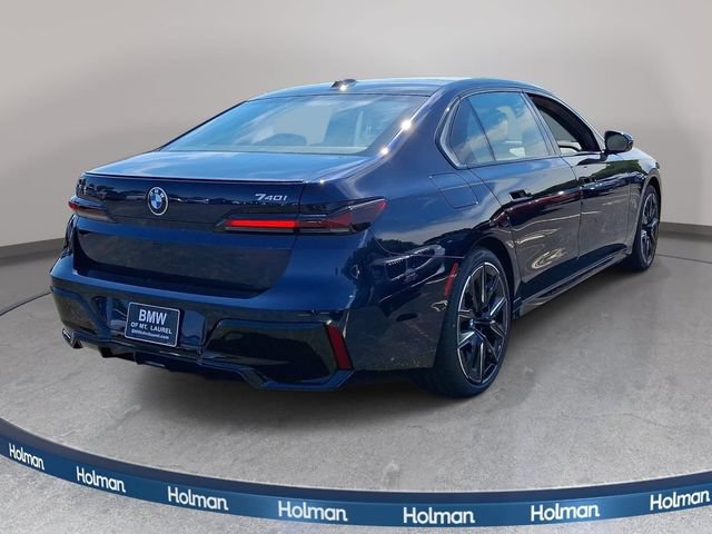 New 2026 BMW 740i xDrive w/ Executive Package AWD/4WD image 4
